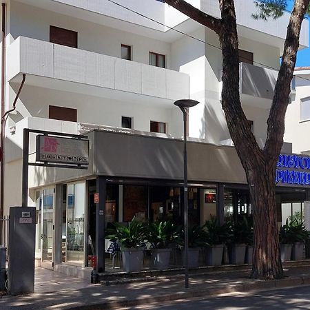 Albergo Ridente ليدو دي يسولو المظهر الخارجي الصورة