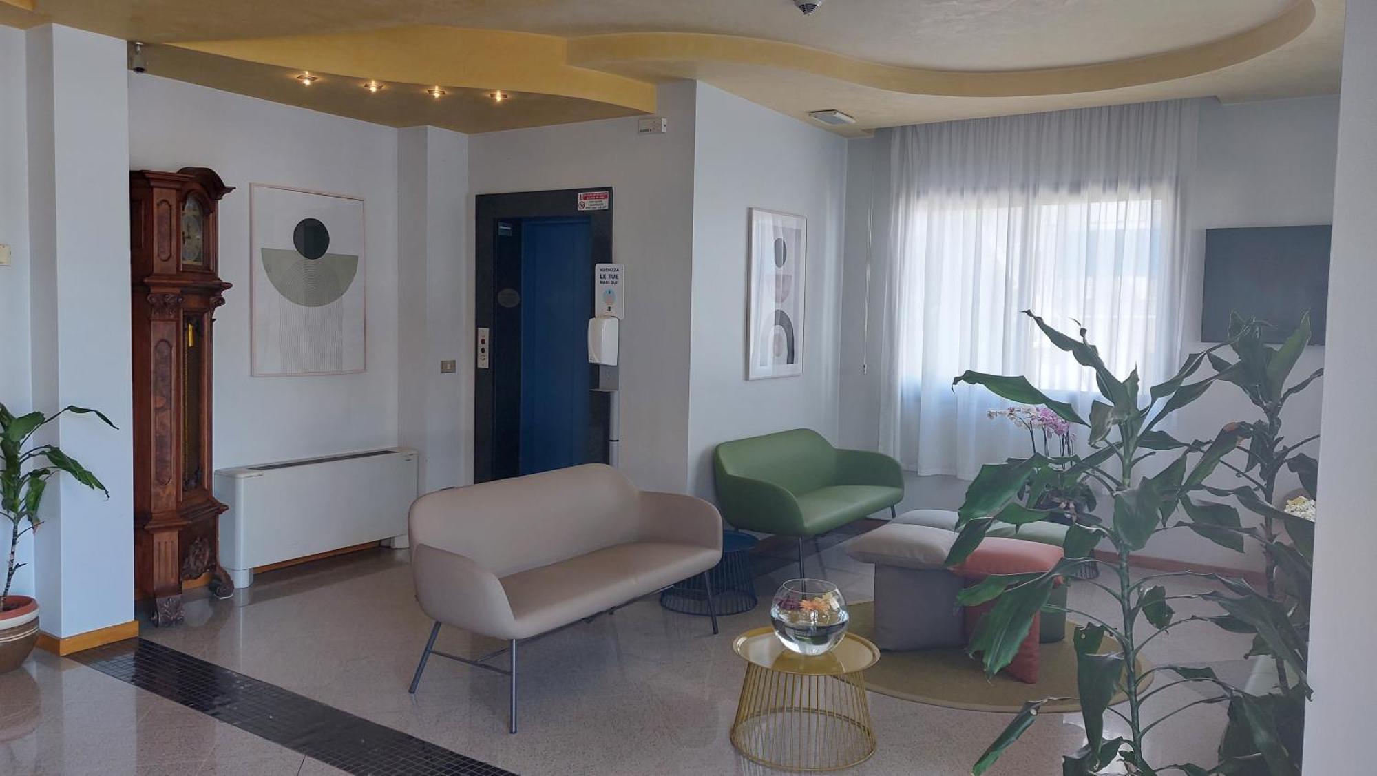Albergo Ridente ليدو دي يسولو المظهر الخارجي الصورة