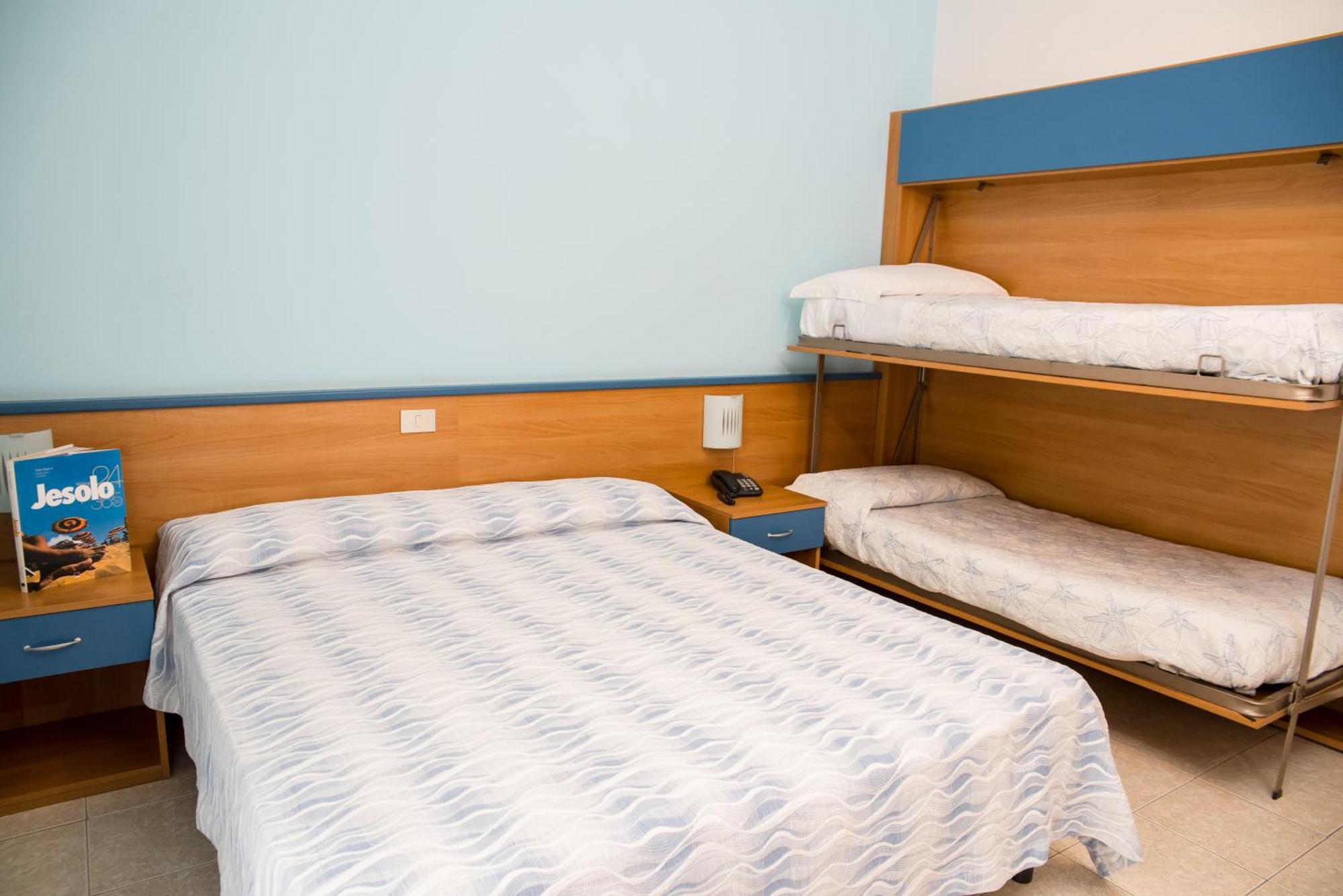 Albergo Ridente ليدو دي يسولو المظهر الخارجي الصورة