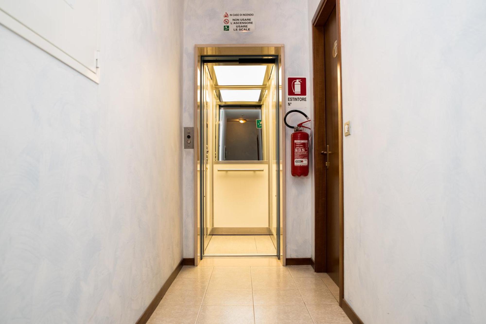 Albergo Ridente ليدو دي يسولو المظهر الخارجي الصورة